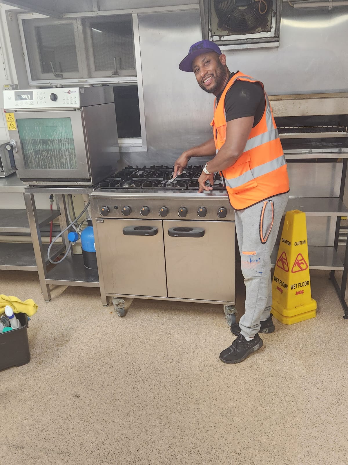 Commercial kitchen cleaning